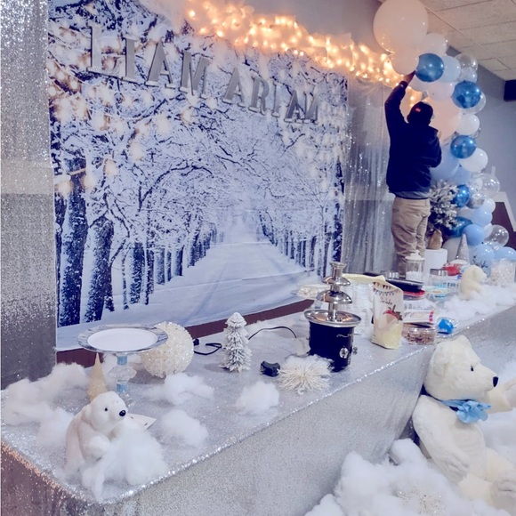 Amazon Party Supplies Silver Sequin Tablecloth 6 02 Poshmark